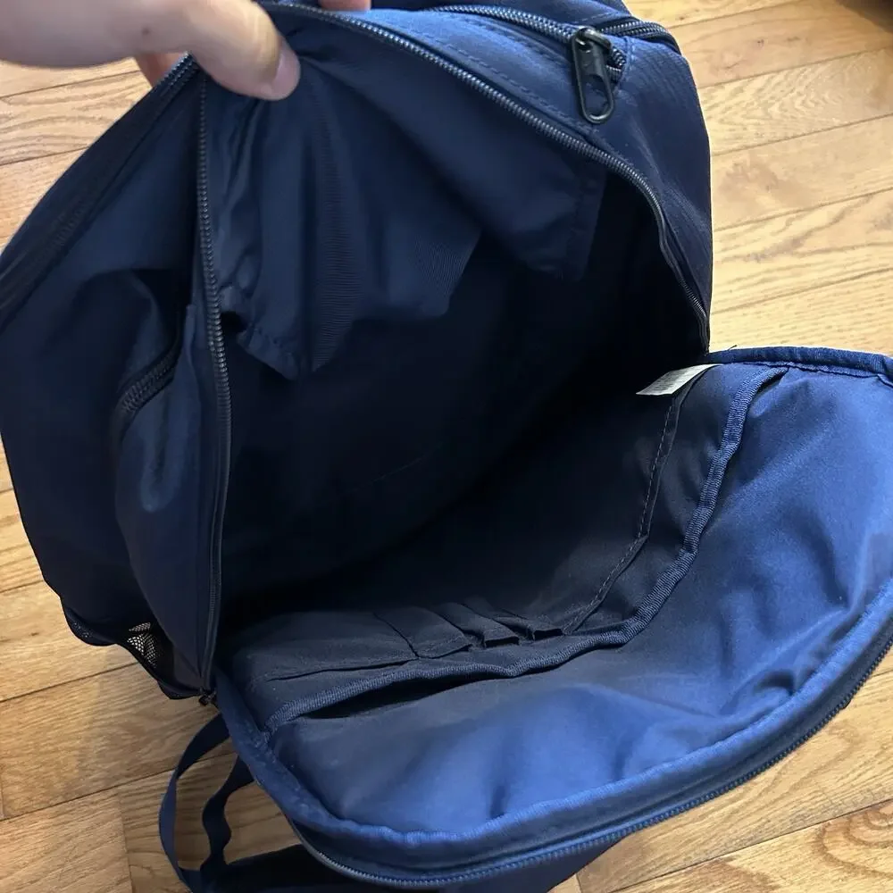 Nike Basketball Hall Of Fame Big Swoosh Brasilia 9.5 Training Backpack